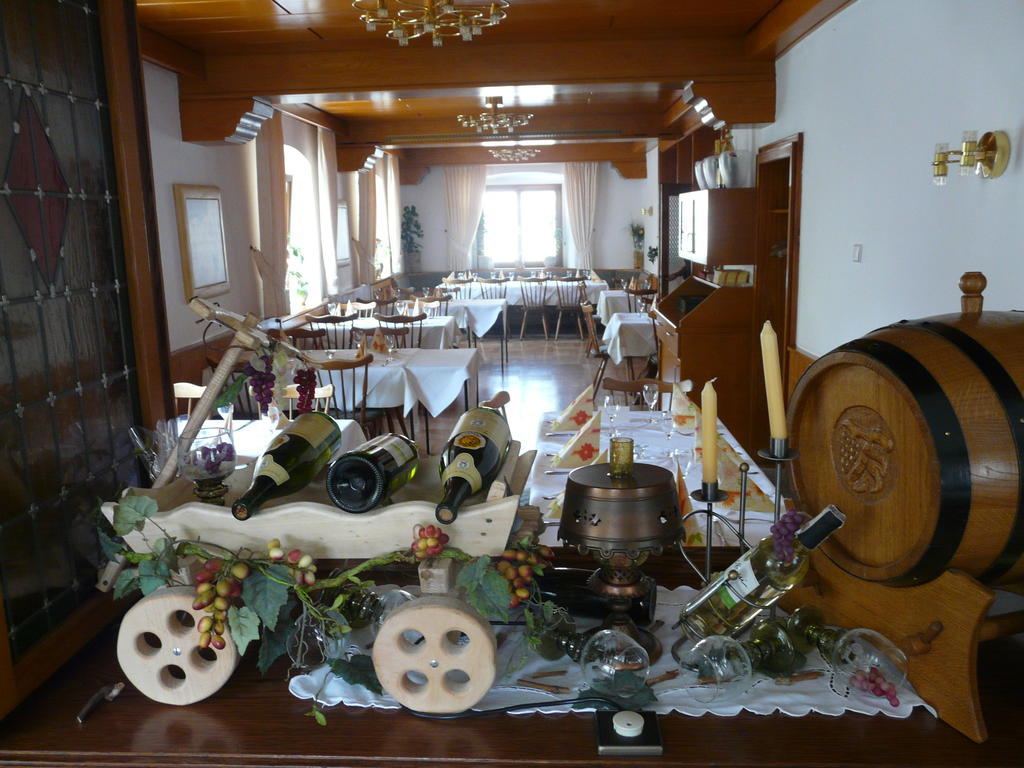 Hotel-Restaurant Waldhorn Weingarten  Dış mekan fotoğraf