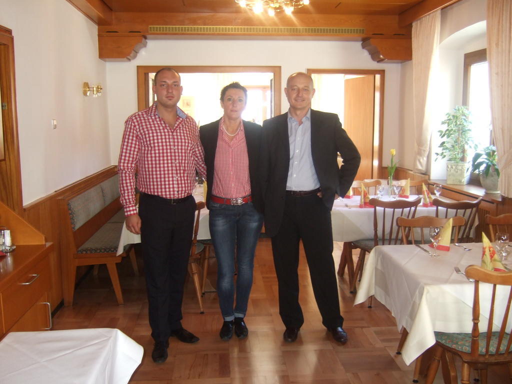 Hotel-Restaurant Waldhorn Weingarten  Dış mekan fotoğraf